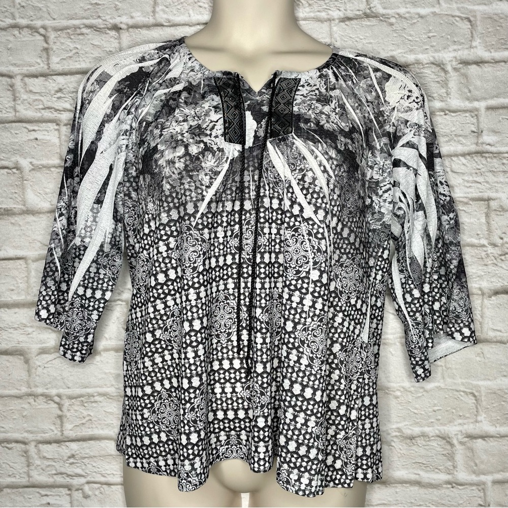 One World Live & Let Live Sublimation Tunic Top Women’s L 3/4 Sleeve Black White